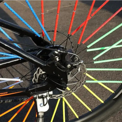 Lot de 24 tubes réfléchissants Multicolore pour rayons de vélo